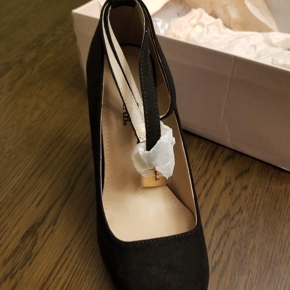 Beautiful black suede heels.